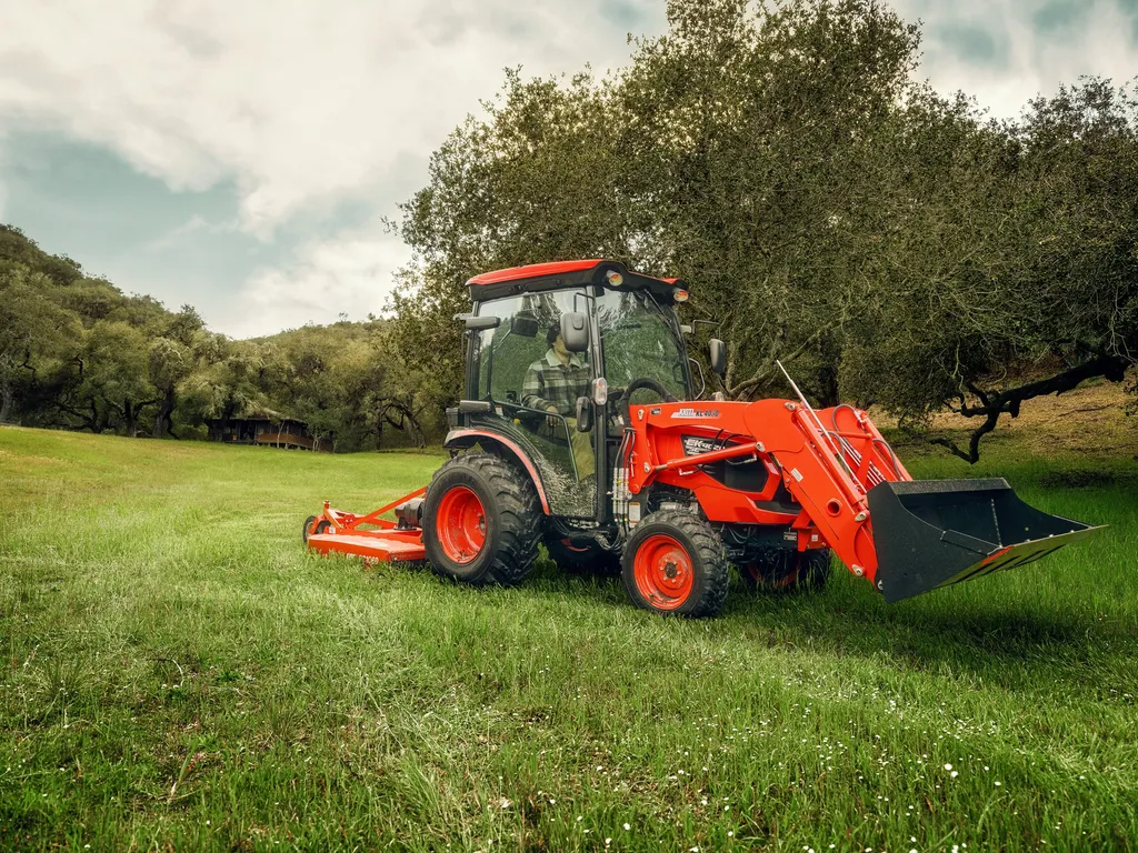 KIOTI CK4020 tractor with cab